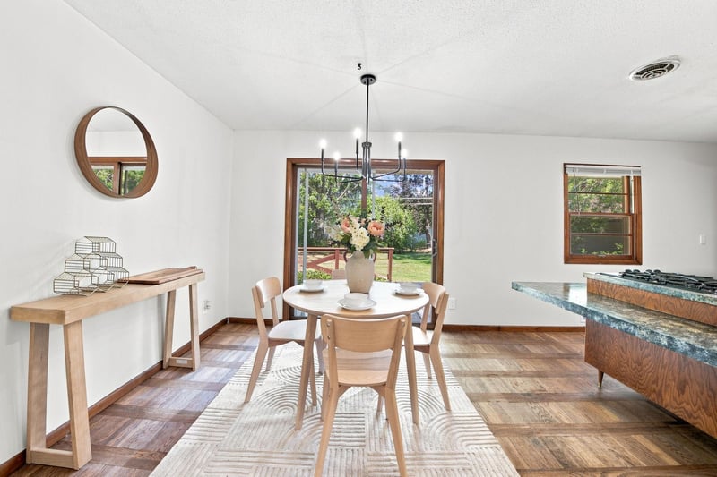 1430 Selby Ave, Saint Paul Park, MN 55071