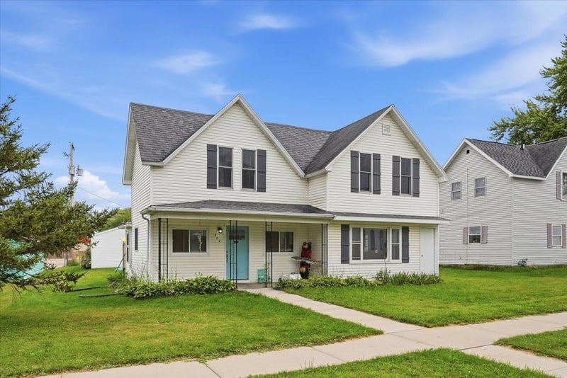 504 Cedar St, Colfax, WI 54730