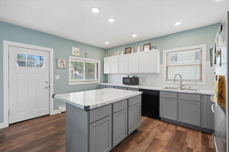 504 Cedar St, Colfax, WI 54730