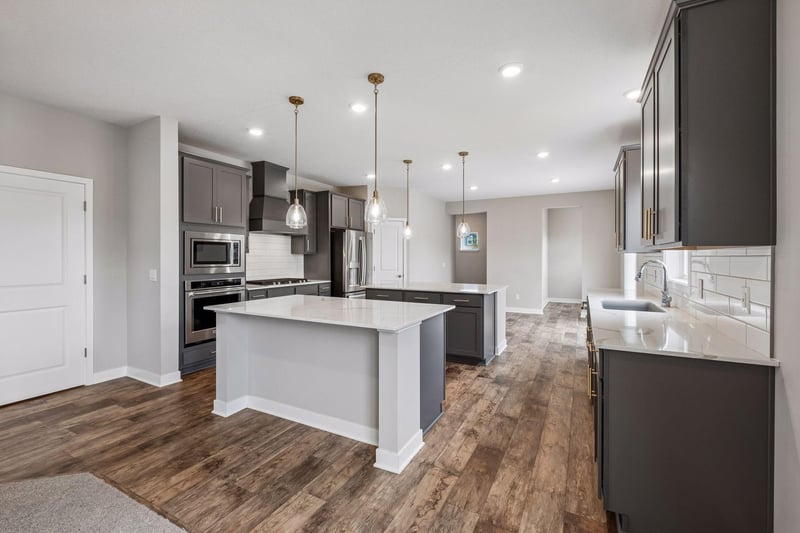 17061 Doppler Ln, Lakeville, MN 55044
