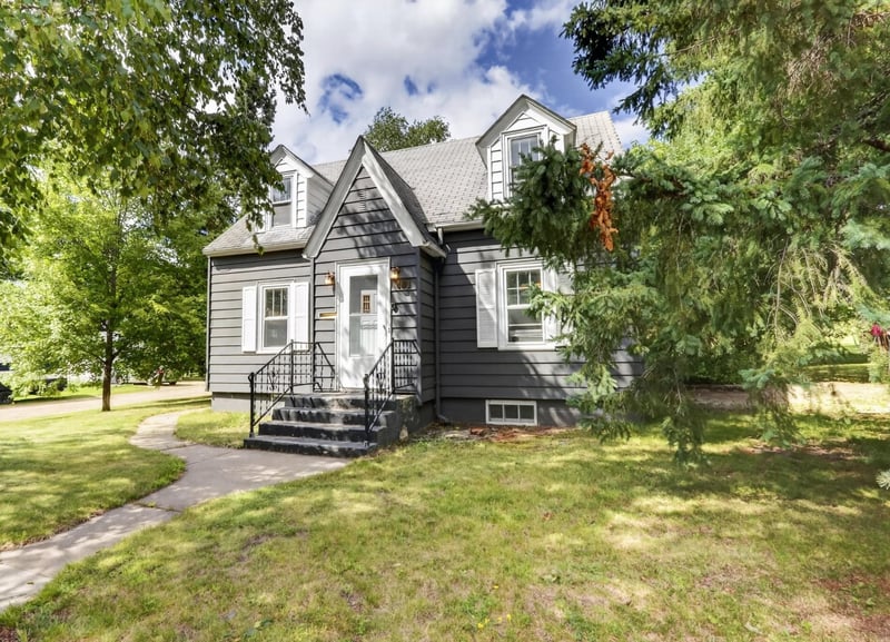 401 NE 7th St, Grand Rapids, MN 55744