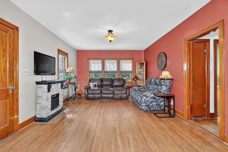 401 NE 7th St, Grand Rapids, MN 55744