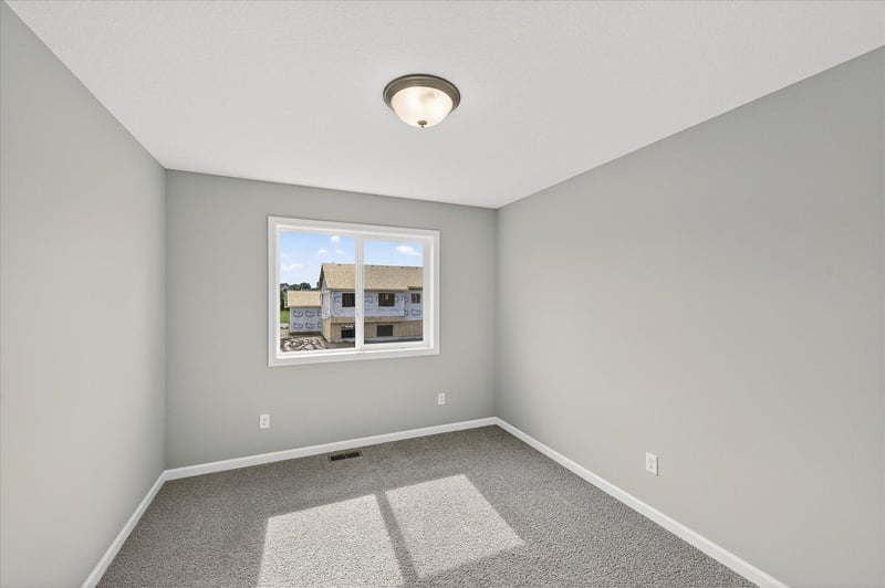 1006 Brandenburg Cir, Waverly, MN 55390