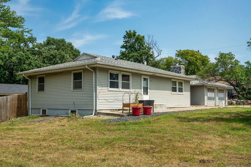 125 17th St, Newport, MN 55055