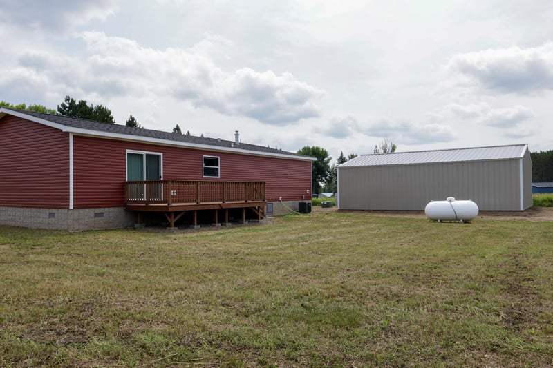 19056 Island View Dr, Mora, MN 55051