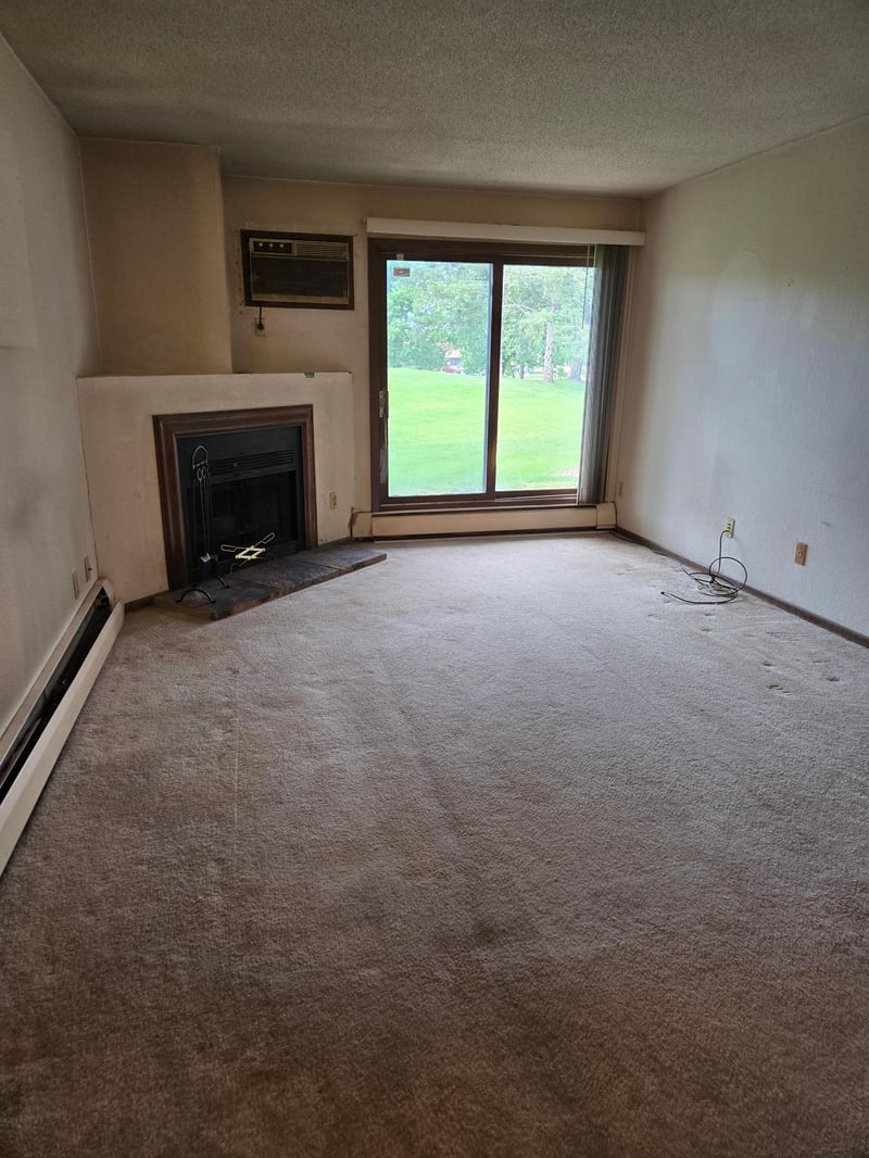 3425 Golfview Dr #115, Eagan, MN 55123