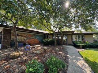 1605 Dane Rd, Owatonna, MN 55060