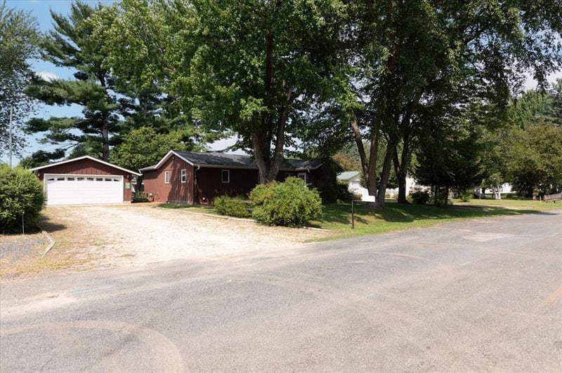 2235 Mathews St, Menomonie, WI 54751