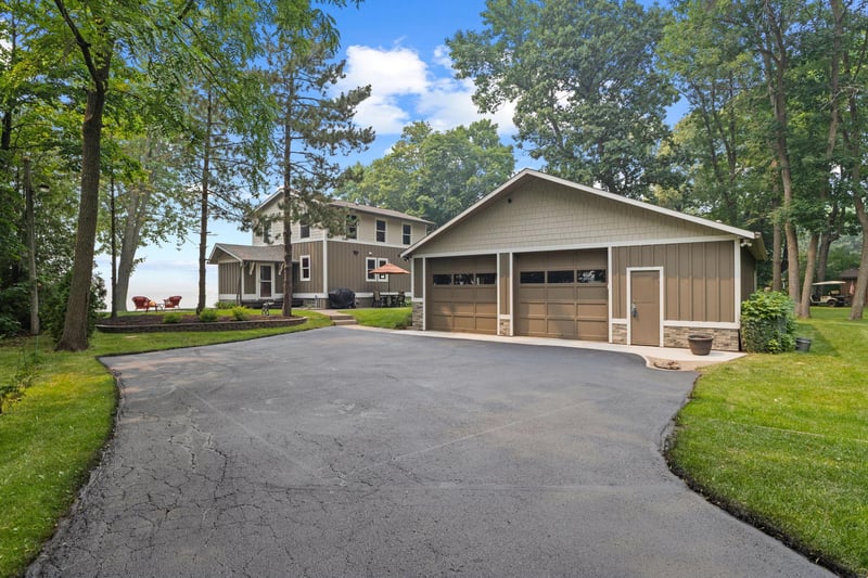 16405 328th Ave, Isle, MN 56342