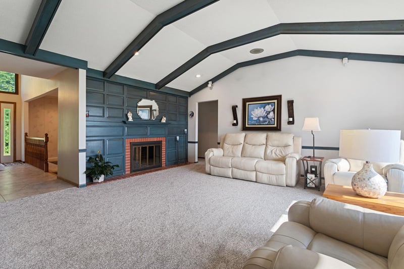 12020 Tilton Trl N, Rogers, MN 55374