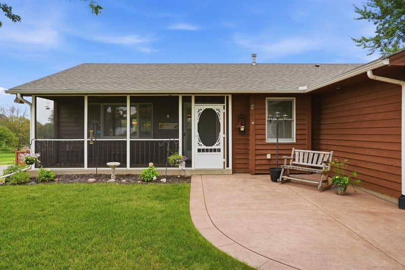 17314 Greentree Pa, Lakeville, MN 55044