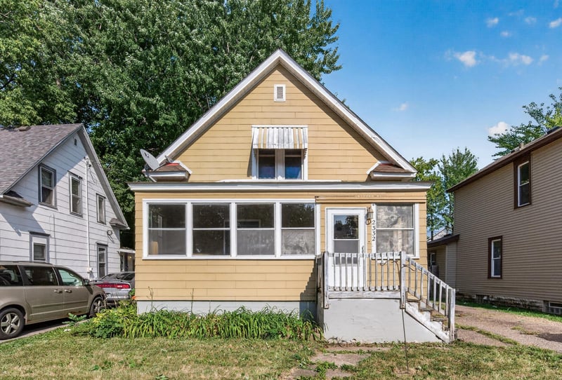 2332 Sheridan Ave N, Minneapolis, MN 55411