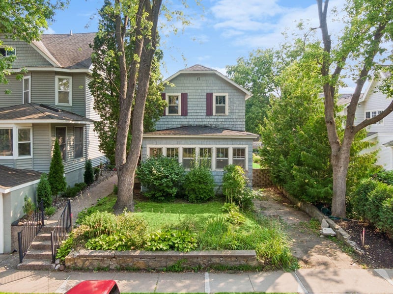 111 1st St, Excelsior, MN 55331