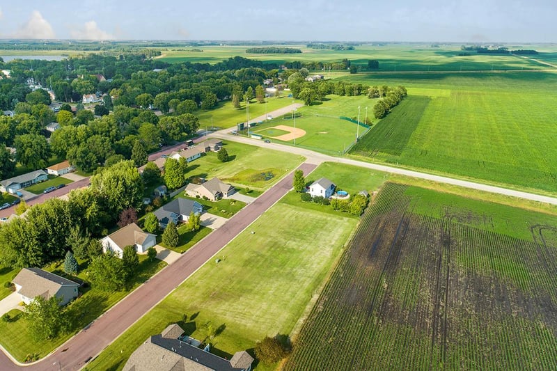 24 Marples Ave, Minnesota Lake, MN 56068