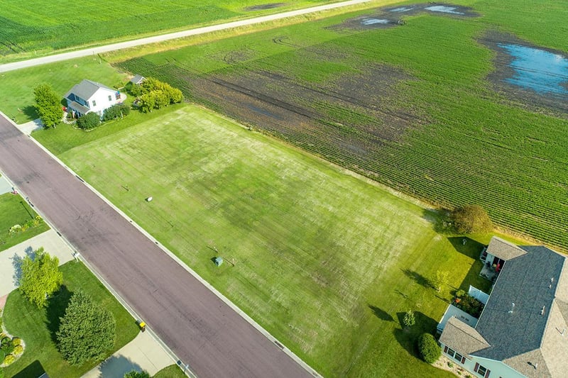 24 Marples Ave, Minnesota Lake, MN 56068