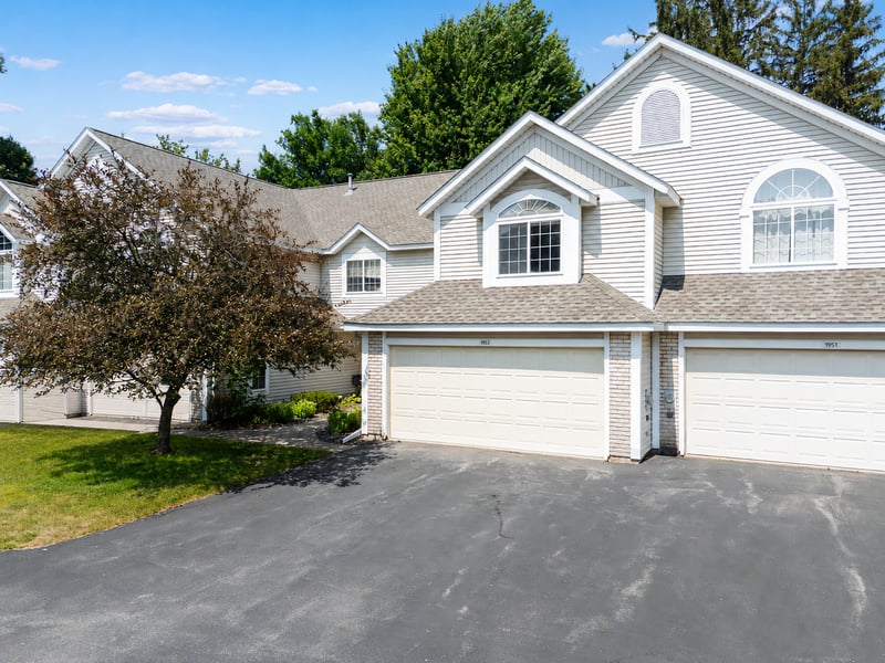 1953 Waterford Pl SW, Rochester, MN 55902