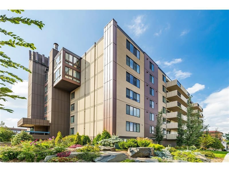2800 W 44th St #209, Minneapolis, MN 55410