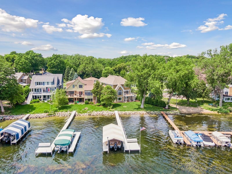 4531 Island View Dr, Mound, MN 55364