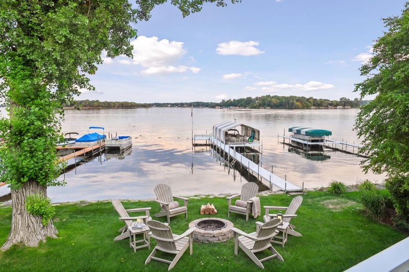 4531 Island View Dr, Mound, MN 55364