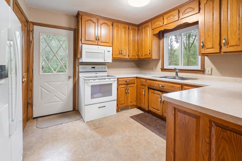 33953 124th Ave, Avon, MN 56310