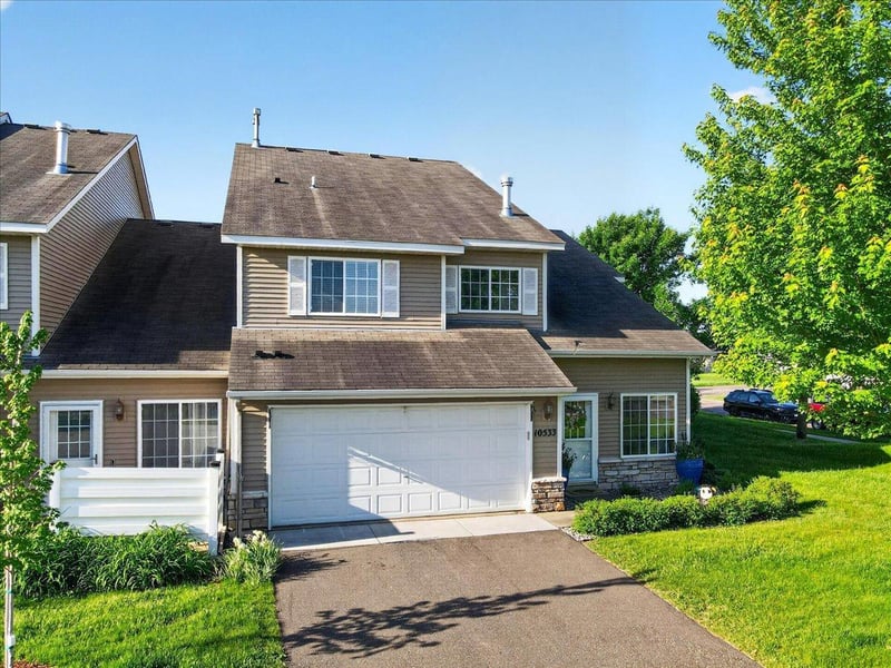 10533 74th St NE #1, Albertville, MN 55301