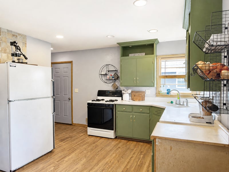 5309 James Ave N, Brooklyn Center, MN 55430