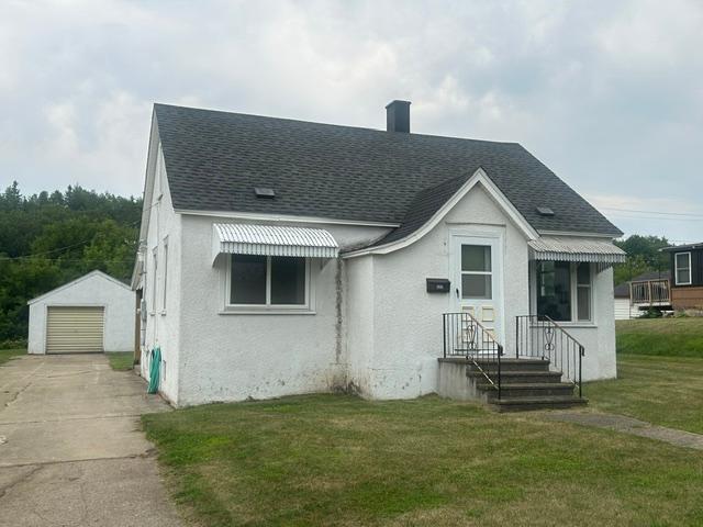 622 4th St, Nashwauk, MN 55769