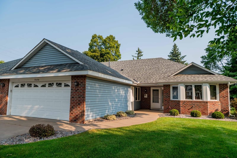 7020 24th St N, Oakdale, MN 55128