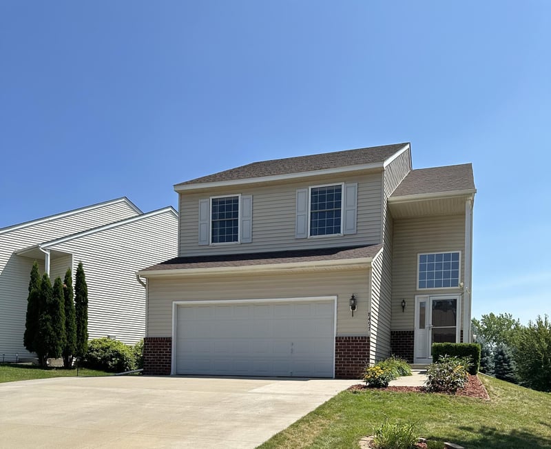 8497 Savanna Oaks Ln, Woodbury, MN 55125