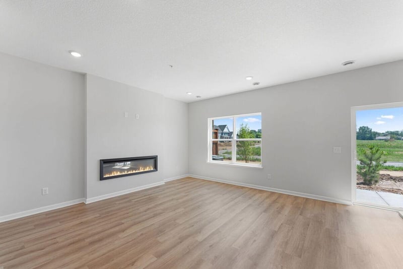 679 Tulare Ter, Newport, MN 55055
