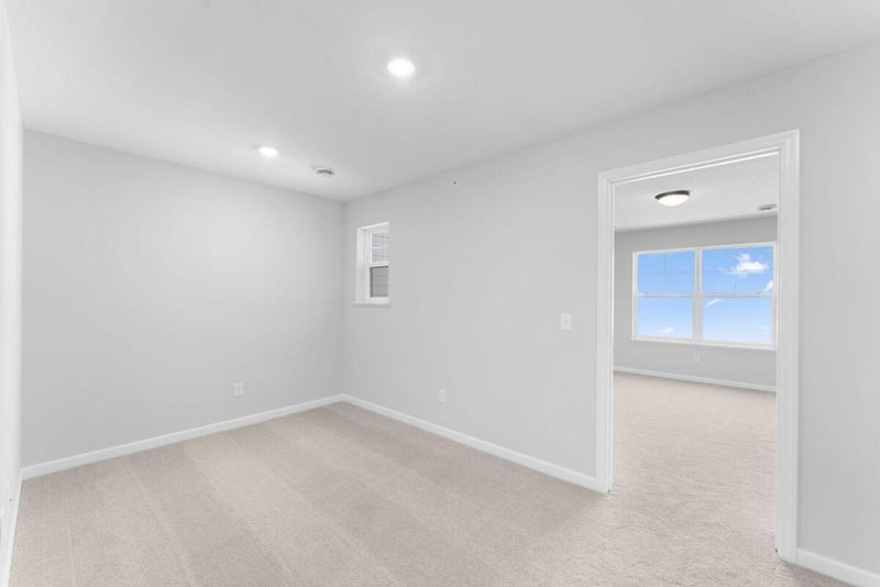 679 Tulare Ter, Newport, MN 55055