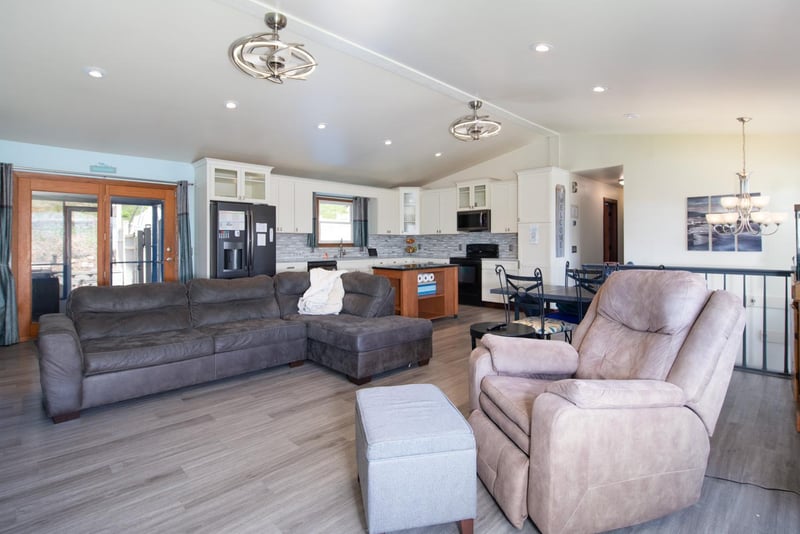 492 Marvin Blvd, North Mankato, MN 56003