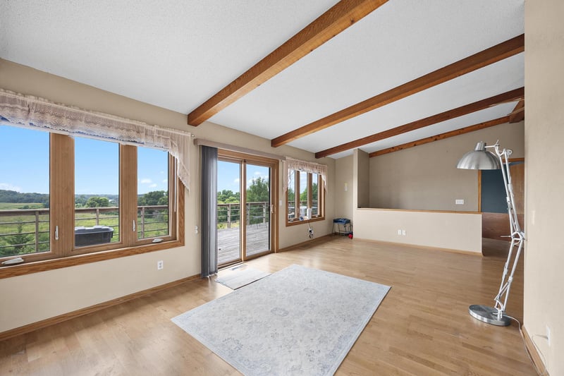 9705 37th Ave SE, Kandiyohi, MN 56251