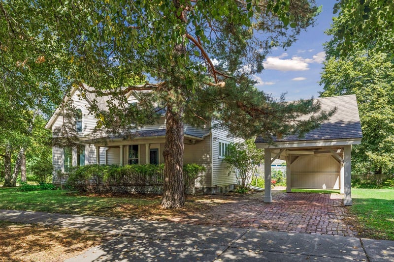219 Nevada St, Northfield, MN 55057