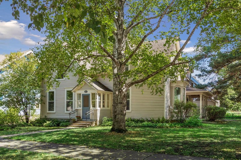219 Nevada St, Northfield, MN 55057