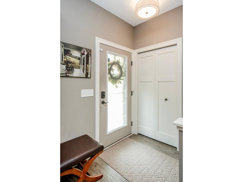 2365 Skillman Ave E, North Saint Paul, MN 55109