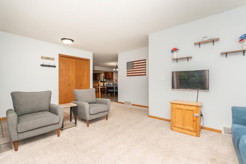 509 Main St S, Lonsdale, MN 55046