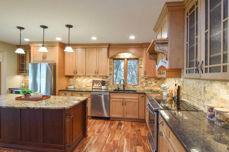 4428 Pleasant Dr, Arden Hills, MN 55112