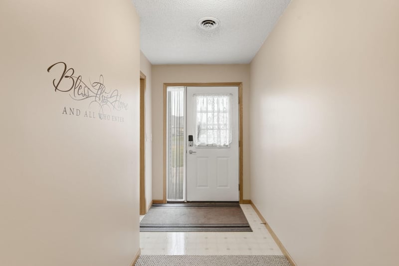 W1105 Whitetail Rn, Spring Valley, WI 54767