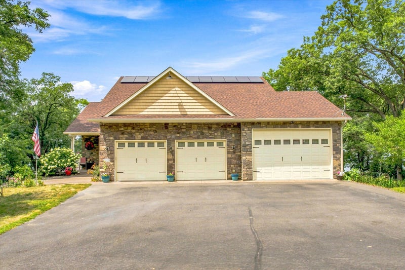 33276 Xenon Dr NW, Princeton, MN 55371
