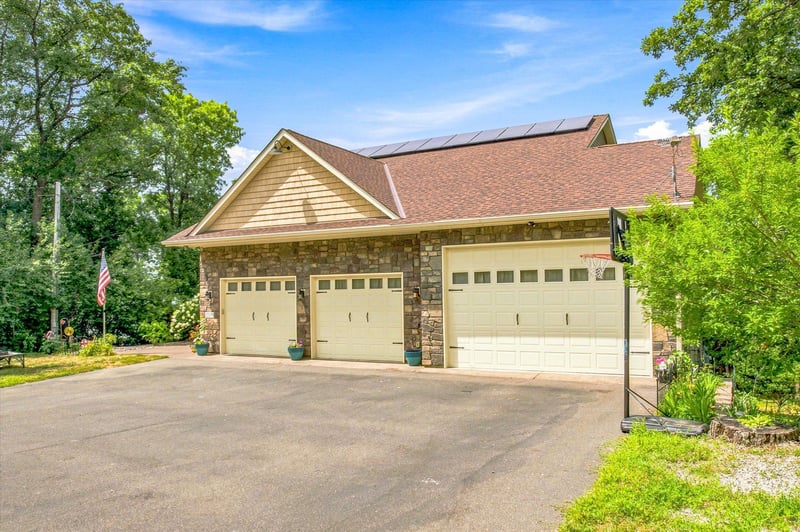 33276 Xenon Dr NW, Princeton, MN 55371