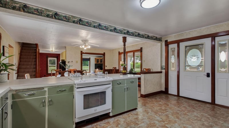 N8481 Kleba Rd, Hixton, WI 54635