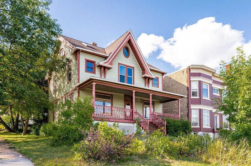 1101 E 4th St, Duluth, MN 55805
