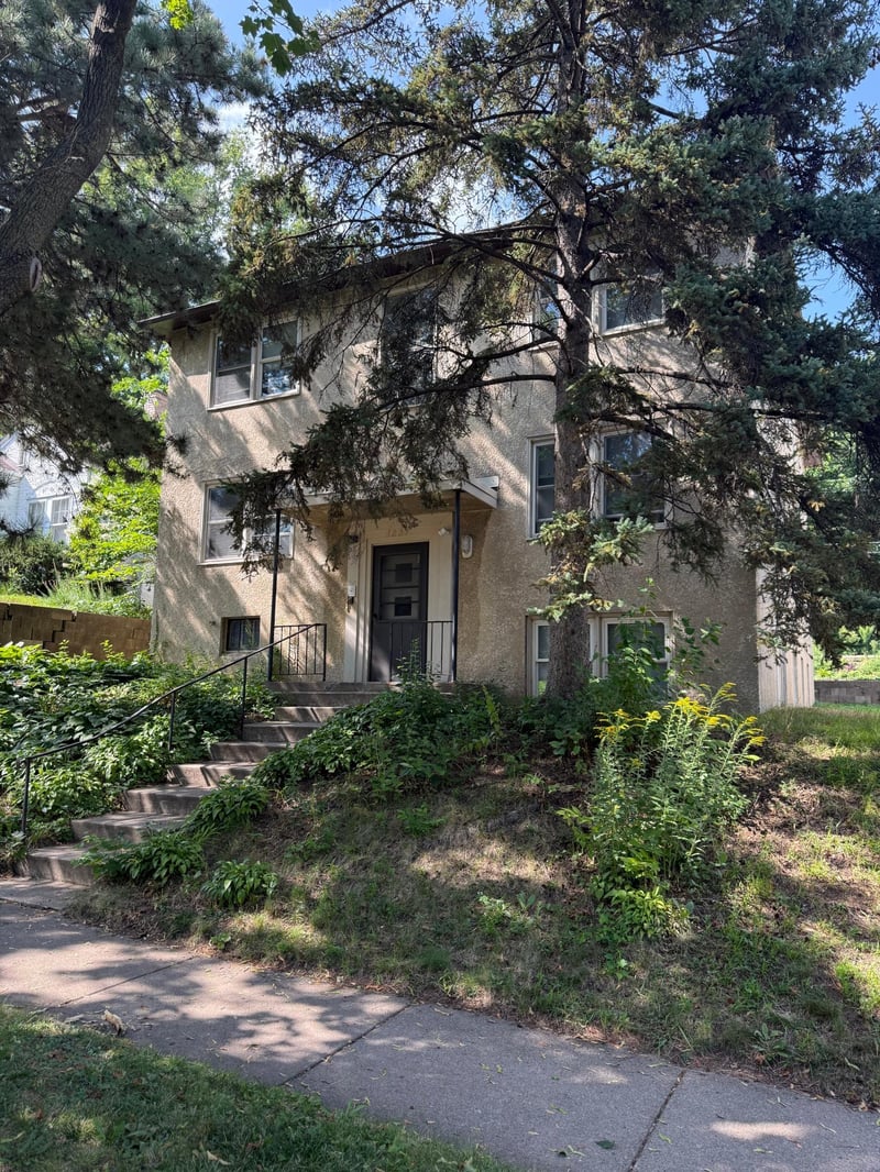 1237 Saint Clair Ave, Saint Paul, MN 55105