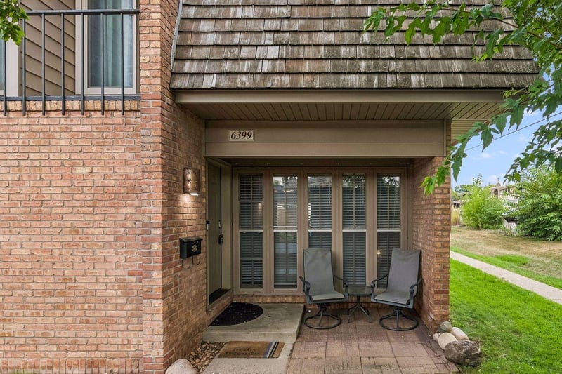 6399 Barrie Rd, Edina, MN 55435
