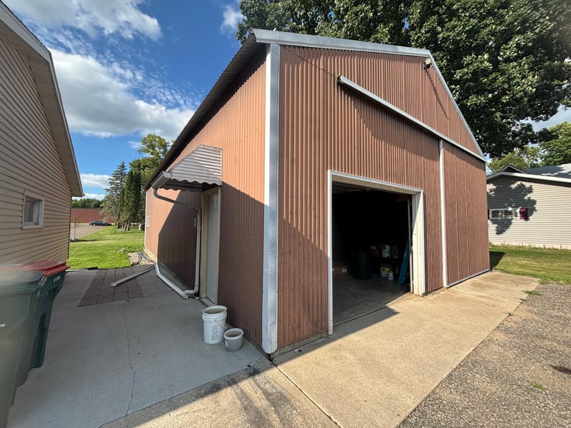 430 5th St W, Browerville, MN 56438