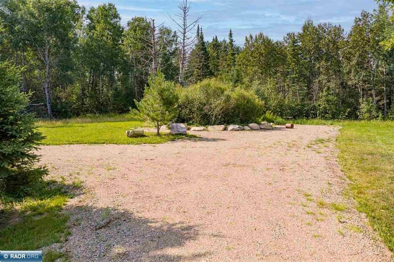8440 N Hayland Rd, Embarrass, MN 55732