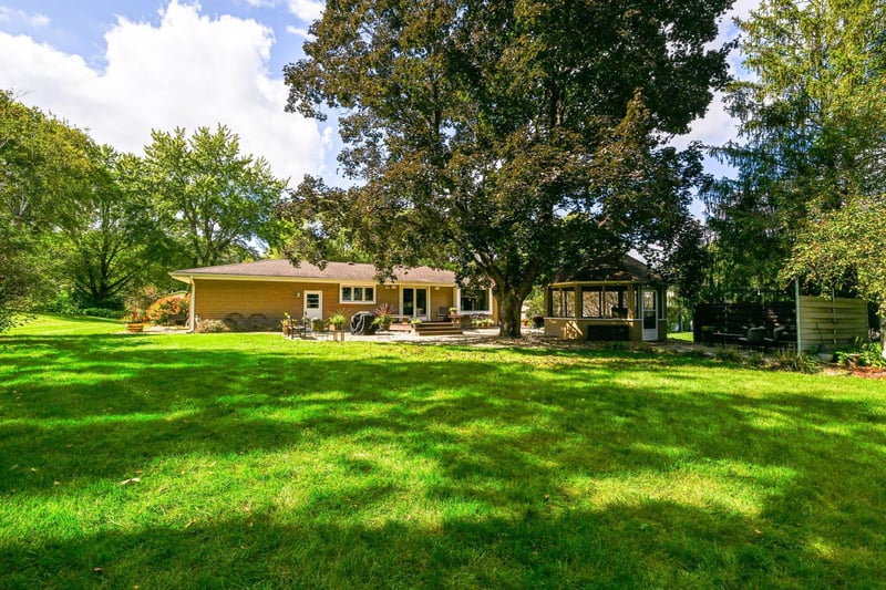 3830 Saratoga Ln N, Plymouth, MN 55441