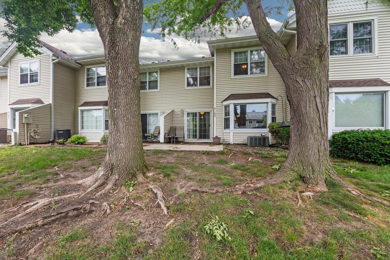 4163 Maureen Dr NE, Columbia Heights, MN 55421