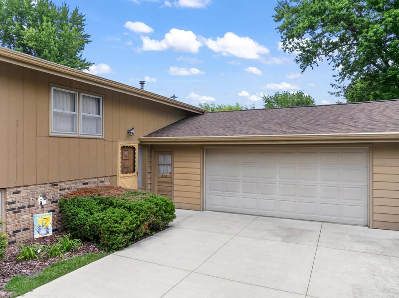 816 1st Ave NW, Byron, MN 55920